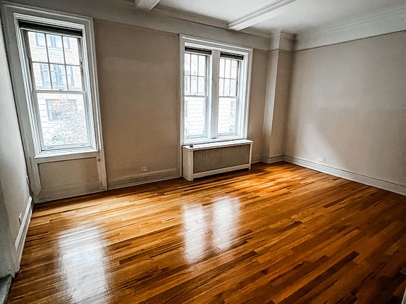 4th image of 105 E 63rd St APT 4B