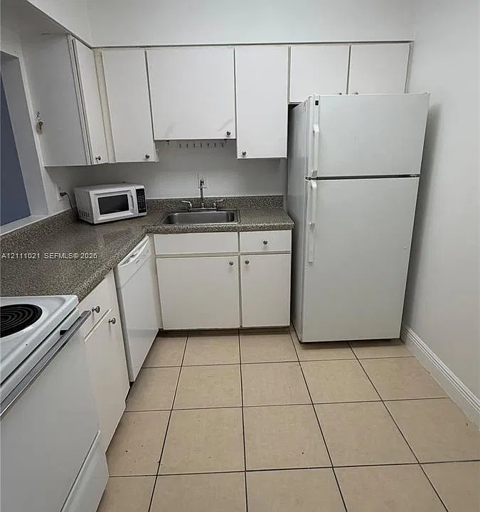 5122 NW 79th Ave #207