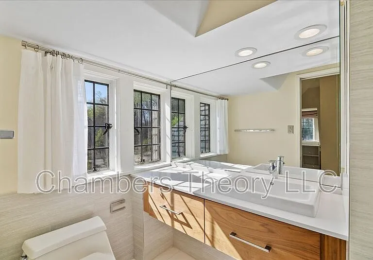 2701 32nd St NW — Photo 52