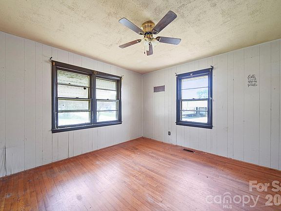 5th image of 1644 Rankin Lake Rd