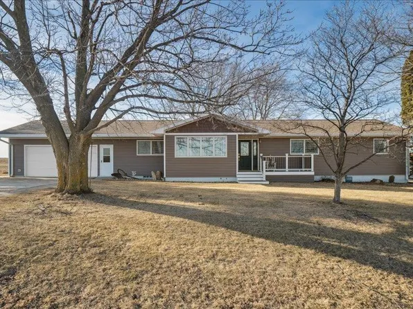 12942 Kober Rd, La Porte City, IA 50651