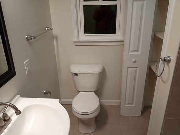 5th image of 4245 Maes Dr