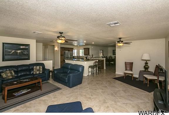 2nd image of 321 Islander Ln