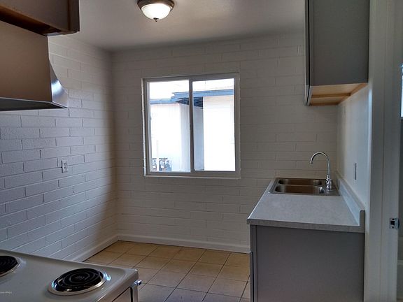 4th image of 4815 N 15th Ave APT 9