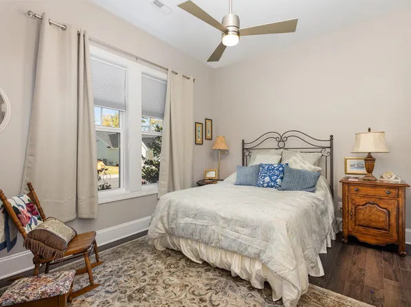 44 Clifridge Ct, Chapel Hill, NC 27516