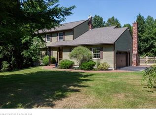 5 Ledge Hill Rd, Gorham, ME 04038