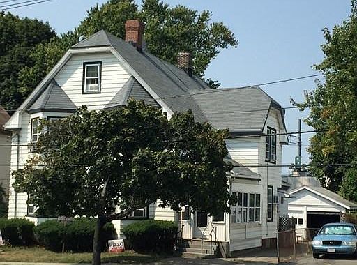 2nd image of 31 Bennington St