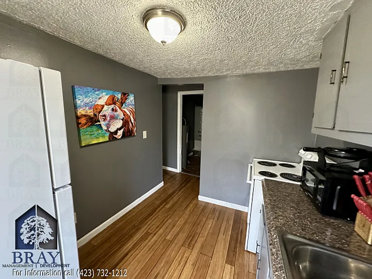 805 E Sullivan St — Photo 5