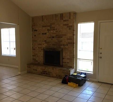 3rd image of 1205 Westcott Dr #A