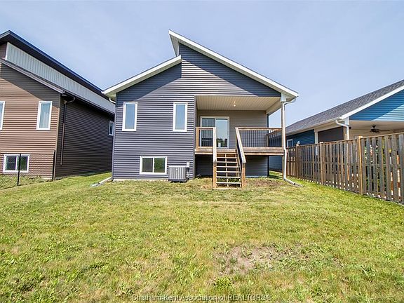 5th image of 223 Manning Dr