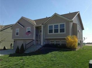 4809 22nd St, Leavenworth, KS 66048