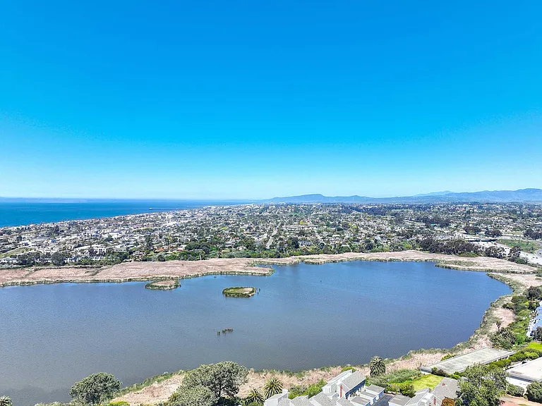 Elan Park Place Carlsbad — Photo 2