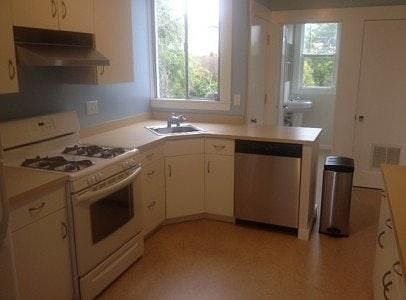 2nd image of 1242 33rd Ave