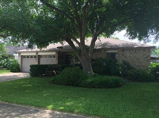 10015 Sageyork Dr, Houston, TX 77089