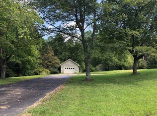 382 Garrett Cir, Blairsville, GA 30512