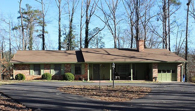 1st image of 614 Dogwood Cir