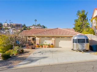 22944 Green Pine Dr, Canyon Lake, CA 92587