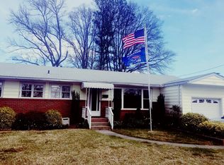 5757 Azalea Garden Rd, Norfolk, VA 23518