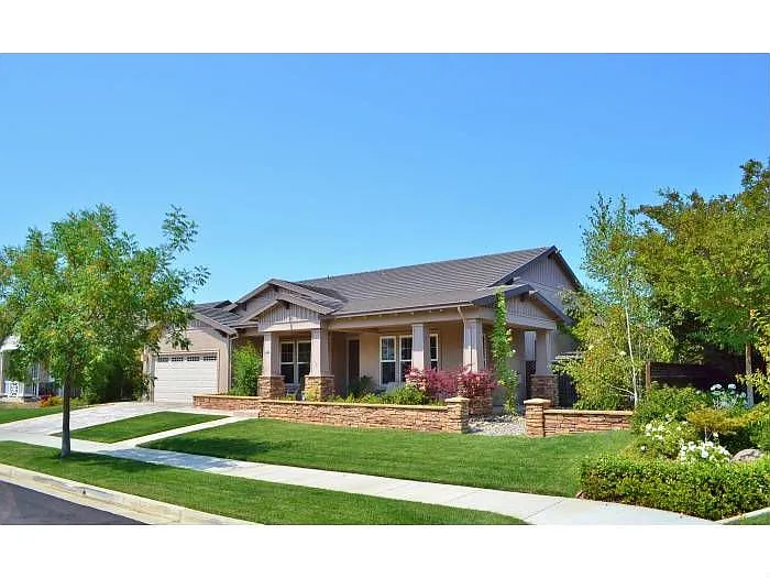 2487 Pienza St photo 1