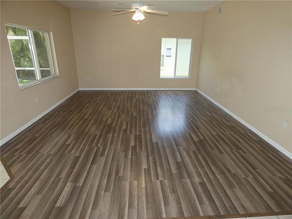 3rd image of 208 Orchard Grove Pl