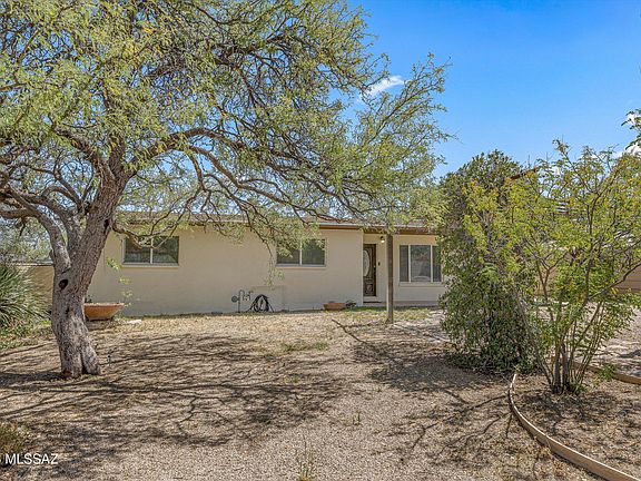 3rd image of 2320 W Calle Grato