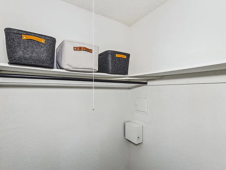 Birch - Studio / 1 Bath - 425 Sq.Ft.