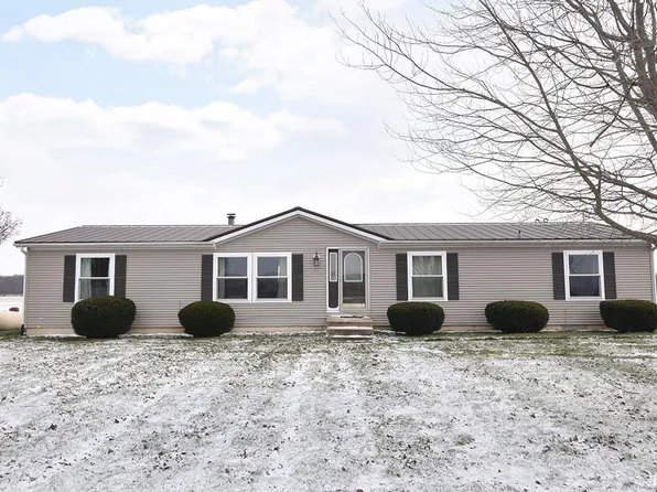 4935 S 500 E, Wolcottville, IN 46795