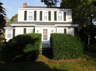1924 Read St, Somerset, MA 02726