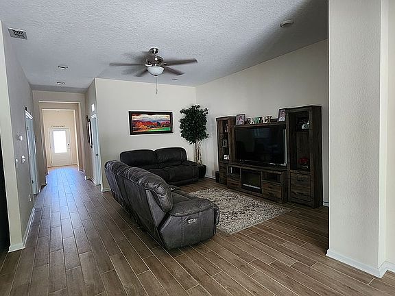 4th image of 45 Lob Wedge Ln