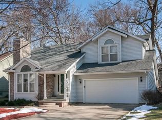 3732 Old Orchard Rd NE, Cedar Rapids, IA 52402