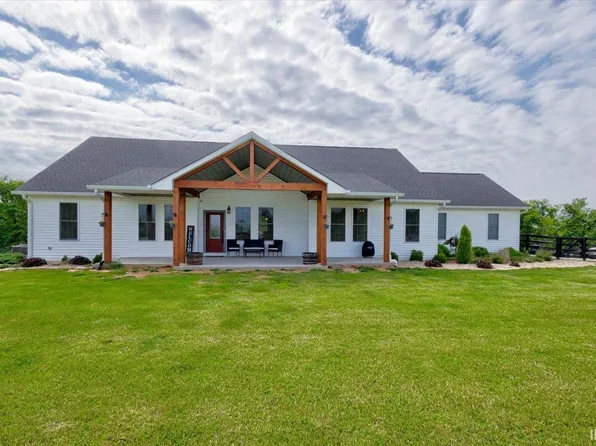 335 N State Road 45, Bloomfield, IN 47424