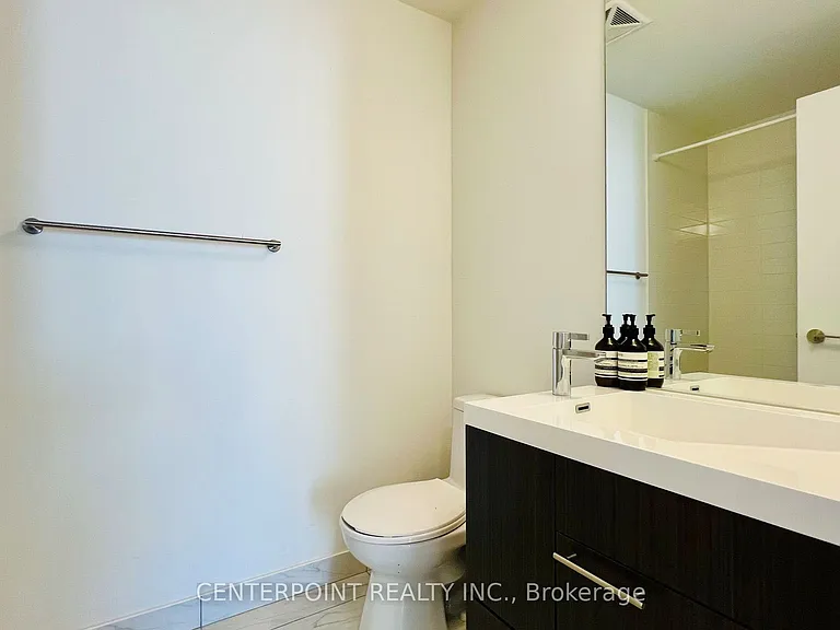 199 Richmond St W #2803 — Photo 11