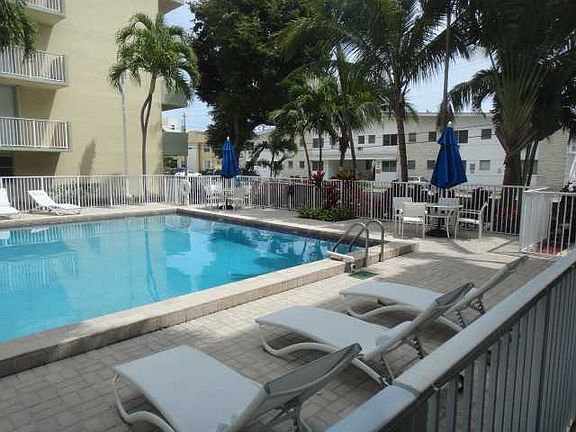 2nd image of 1801 S Treasure Dr APT 111