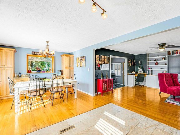 4th image of 2412 Somersworth Dr