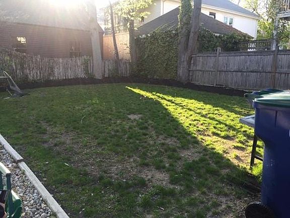 3rd image of 21 Lafayette Pl #1