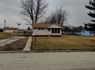 209 N Pleasant St, Cambridge, IL 61238