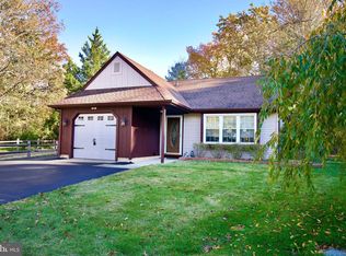 7 Tallowood Ct, Atco, NJ 08004