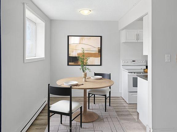 4th image of 200 Park Rd N Unit 101
