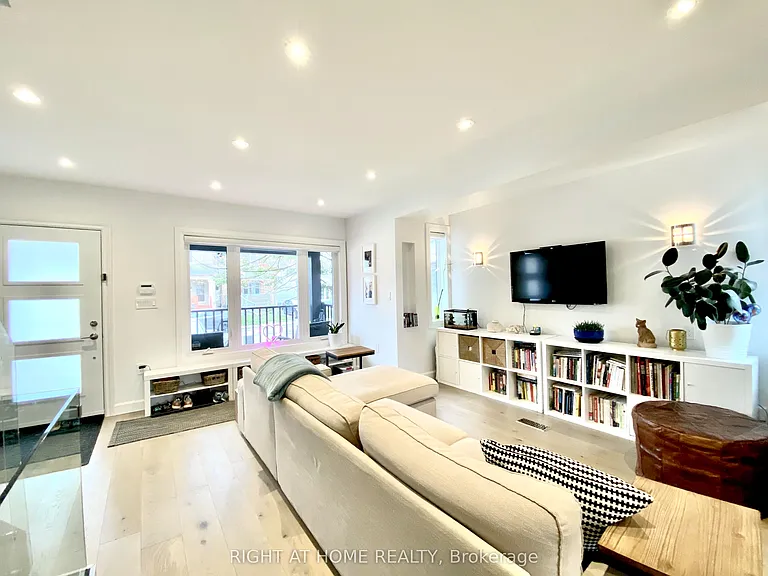 16 Woodlee Rd — Photo 6
