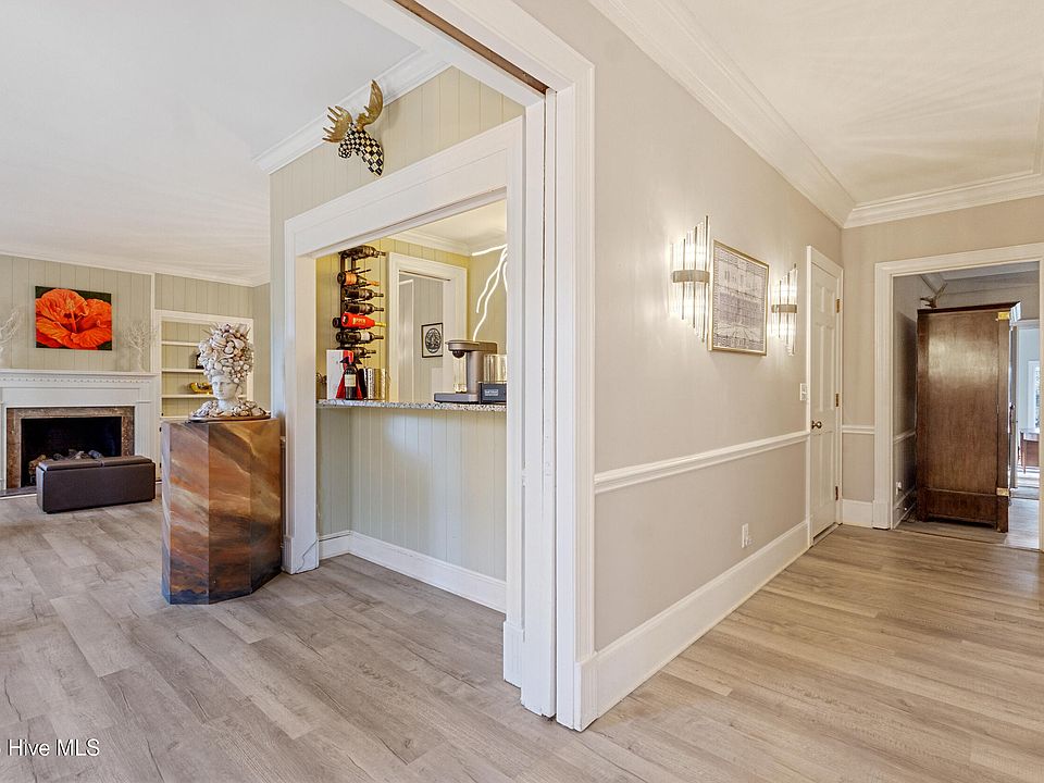 34th image of this home