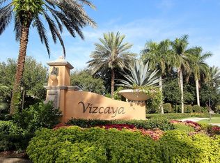 302 Vizcaya Dr, Palm Beach Gardens, FL 33418