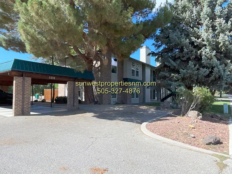 1151 E Navajo St — Photo 2