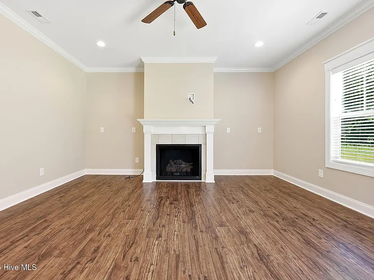 318 Dunston Rd — Photo 15