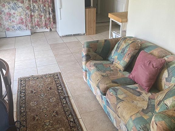 2nd image of 11900 Saragossa Ln