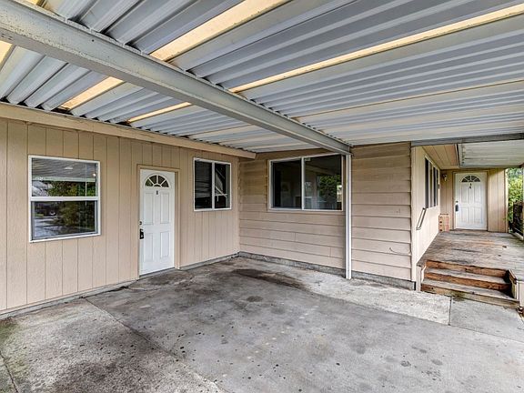 2nd image of 4115 81st Pl NE
