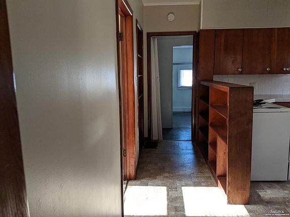 4th image of 426 S Phillips Ave