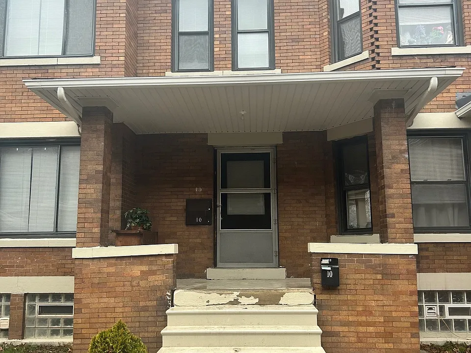 11825 Detroit Ave #9