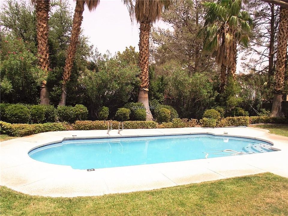 PRIVATE GETAWAY IN GREEN VALLEY HOME; SECLUDED POOL.