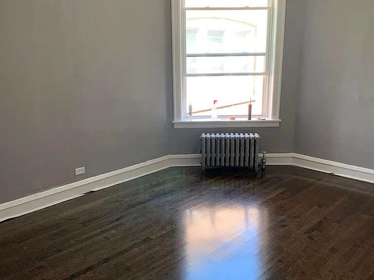 10725 S Calumet Ave #3 — Photo 11