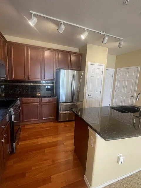 2 bed, 1538 sqft, $2,400 — Photo 2